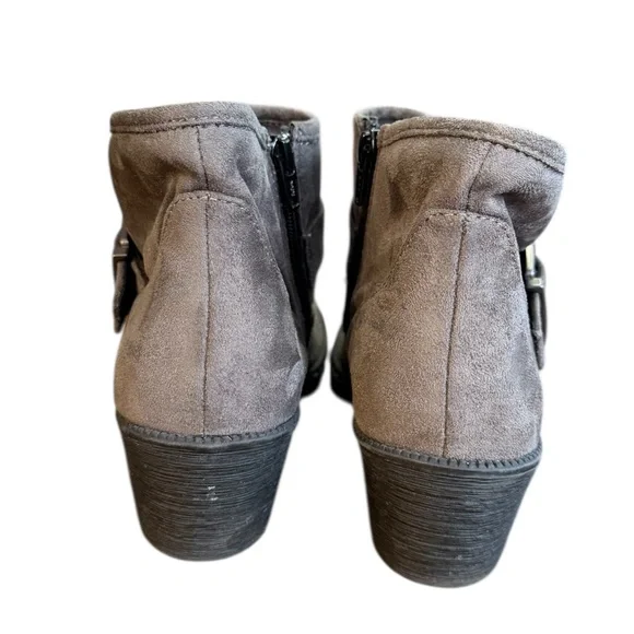 Born B.O.C. Ophelia gray ankle boots Women’s Size 9.5 - Picture 2 of 10